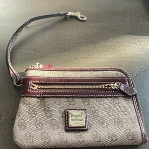Dooney & Bourke wristlet